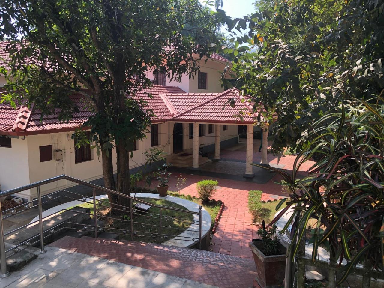 Ayuryogashram Heritage Thrissur Kültér fotó